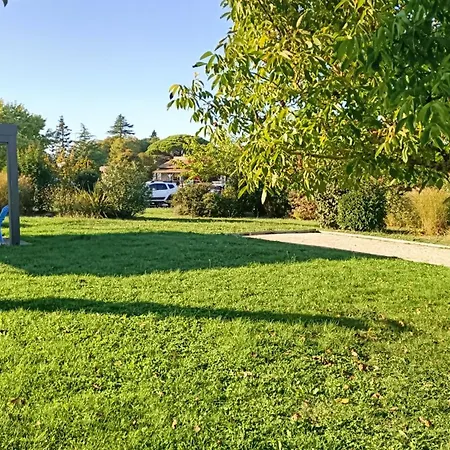 Gaia A 200m Des Thermes De * ジョンザック